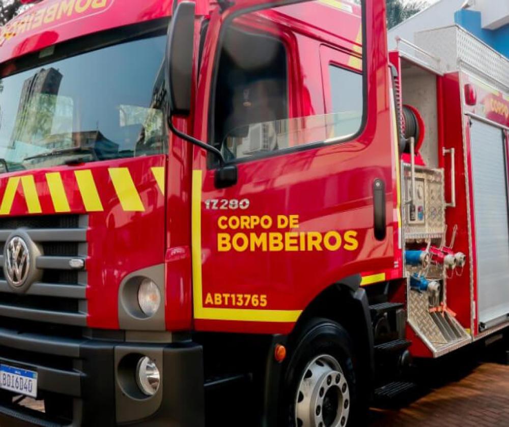 Incêndio em capela de uma empresa mobiliza o Corpo de Bombeiros em Vespasiano