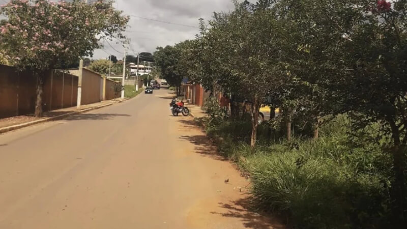 Motociclista fica ferido após queda provocada por quebra-molas sem sinalização em Matozinhos