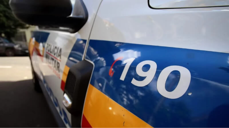 Moto com registro de furto é encontrada abandonada em área de matagal em Vespasiano